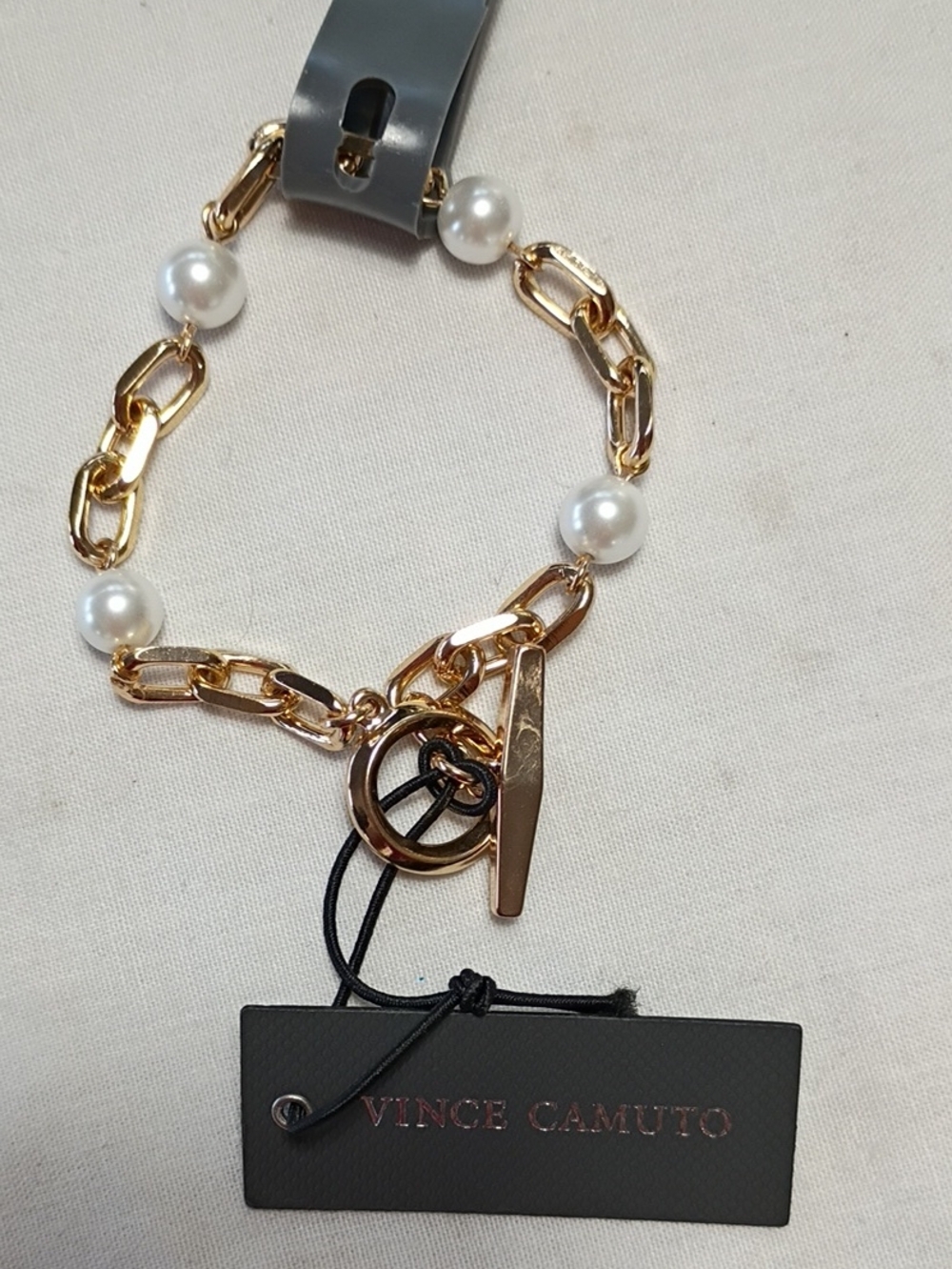 NWT Vince Camuto Gold Link Bracelet with Imitation Pearls Toggle Bar Closure